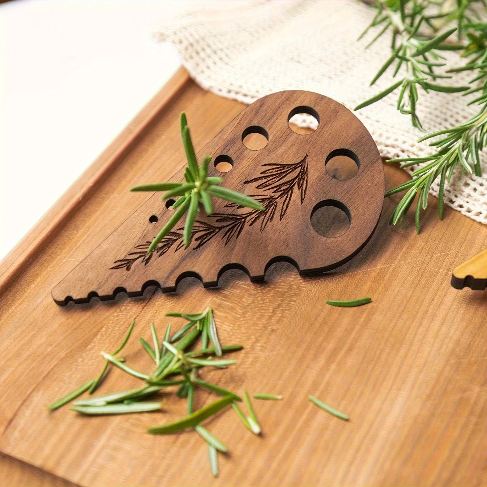 1pc Heavy-Duty Herb Peeler & Stem Remover - with Strong Drainage Hole, Non-Food Contact Safe - for Home & Professional Kitchens