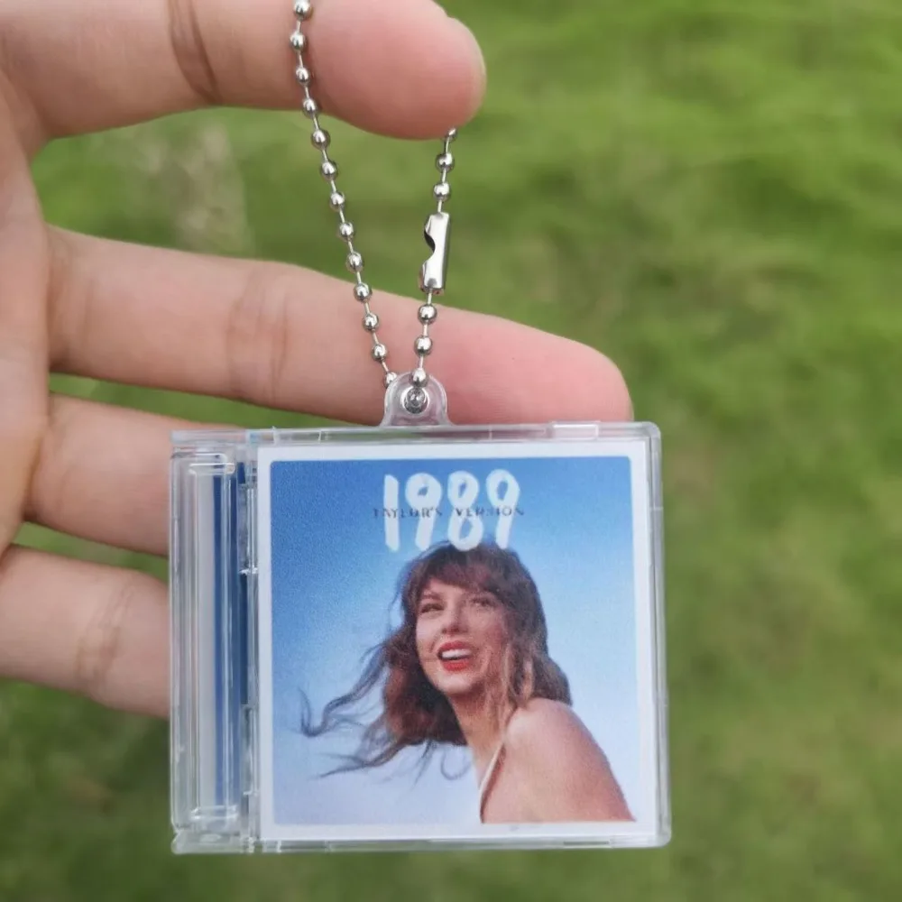 Jay Chou & Taylor Swift Mini NFC CD Keychains Designed for fans, made of acrylic, support touch-to-play music, free shipping. view 4