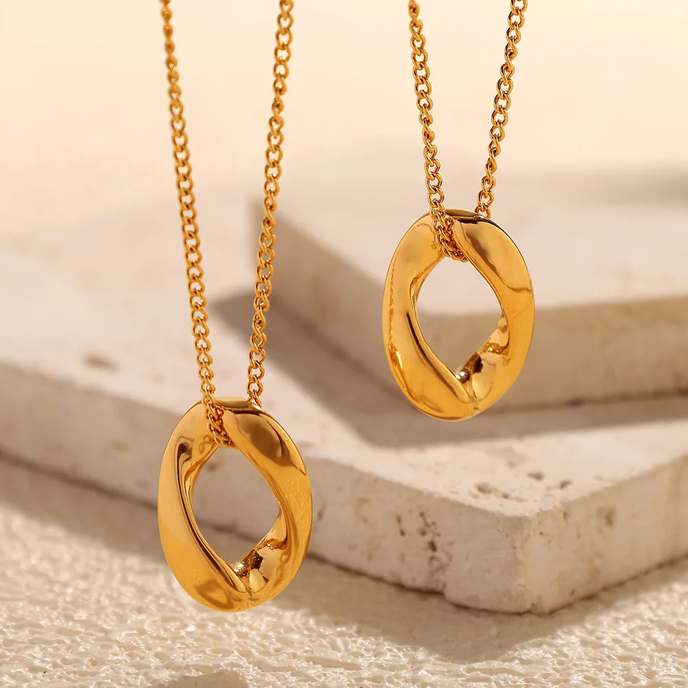 Keen on Stainless Steel Elliptical Pendant Necklace Layered Women Niche Design Temperament Minimalist Style Popular Jewelry