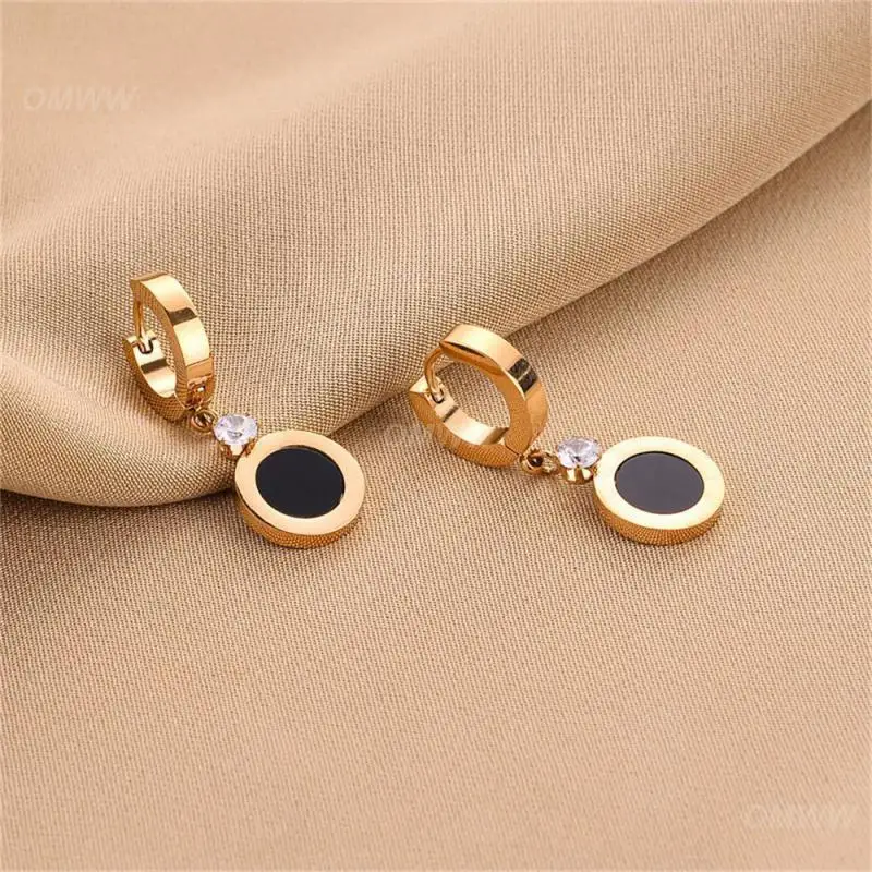 Versatile Earrings High-quality Materials Geometric Elegant Stainless Steel Fittings Roman Numeral Drop Earrings Fashionable