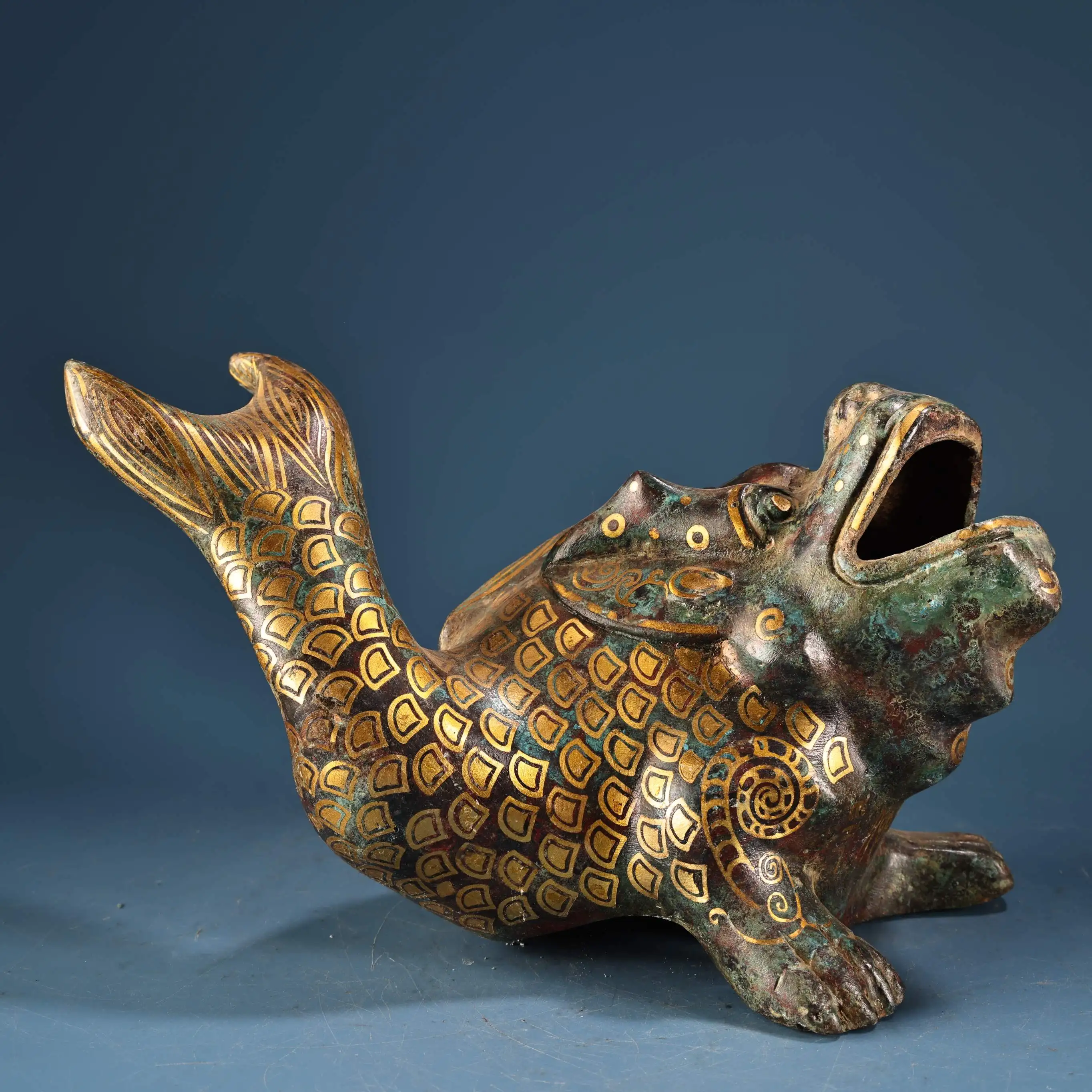 Tibet Folk Old Bronze Gilded Inscription Oracle Bone Script Pattern Dragon Head Fish  Statue Divine Beast Statue Amass wealth