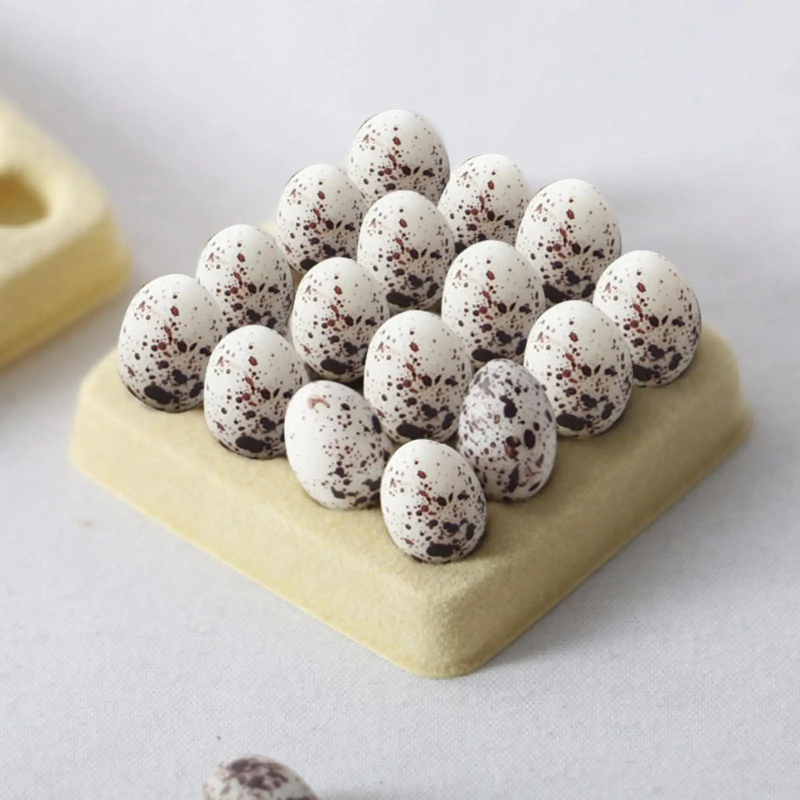 ไข่จิ๋วสำหรับบ้านตุ๊กตา ทำจากเรซิ่น สเกล 1:12 ชุดอุปกรณ์อาหารในครัว ถาด อุปกรณ์ตกแต่งสำหรับบ้านจิ๋ว