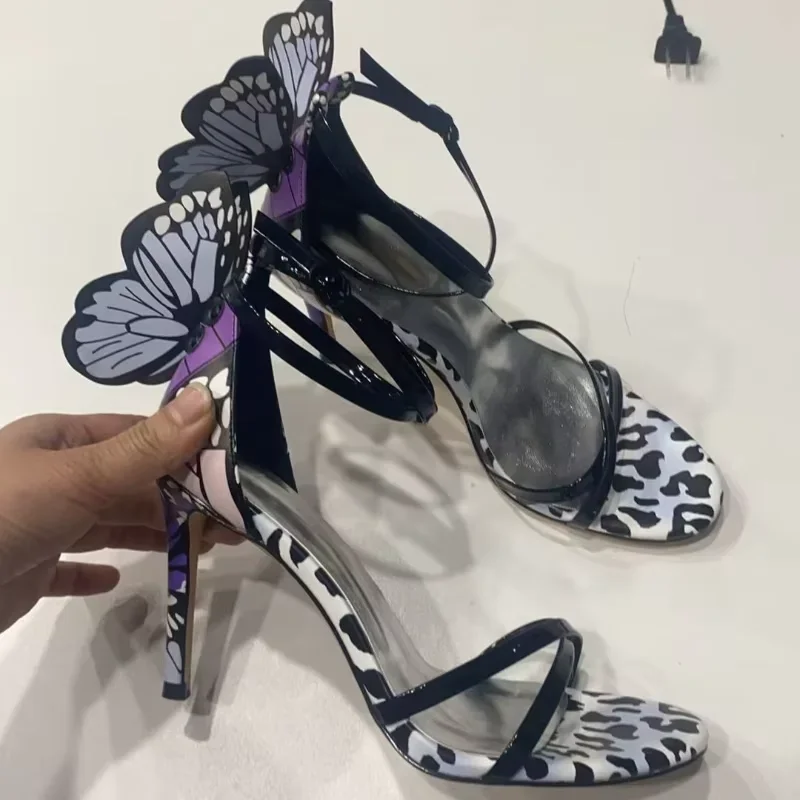 

Новые модные сандалии с трехмерными бабочками и перекрестными ремешками, сексуальная женская обувь в европейском и американском стиле для банкета, свадьбы, сцены, 41