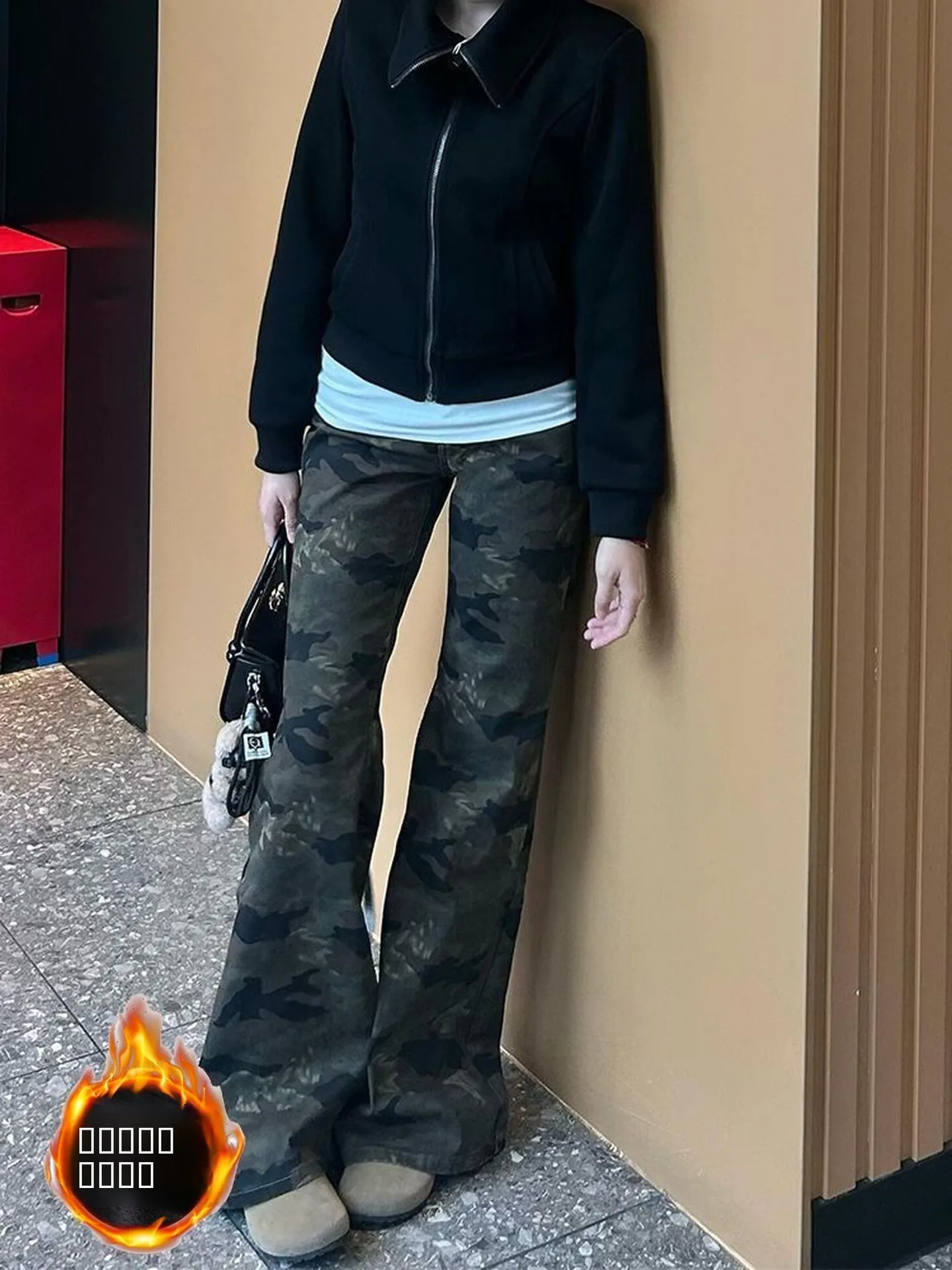 

Джинсы женские оверсайз винтажные в американском стиле, камуфляжные, с подкладкой, расклешенные, осенне-зимние, новинка, свободный крой, высокая талия