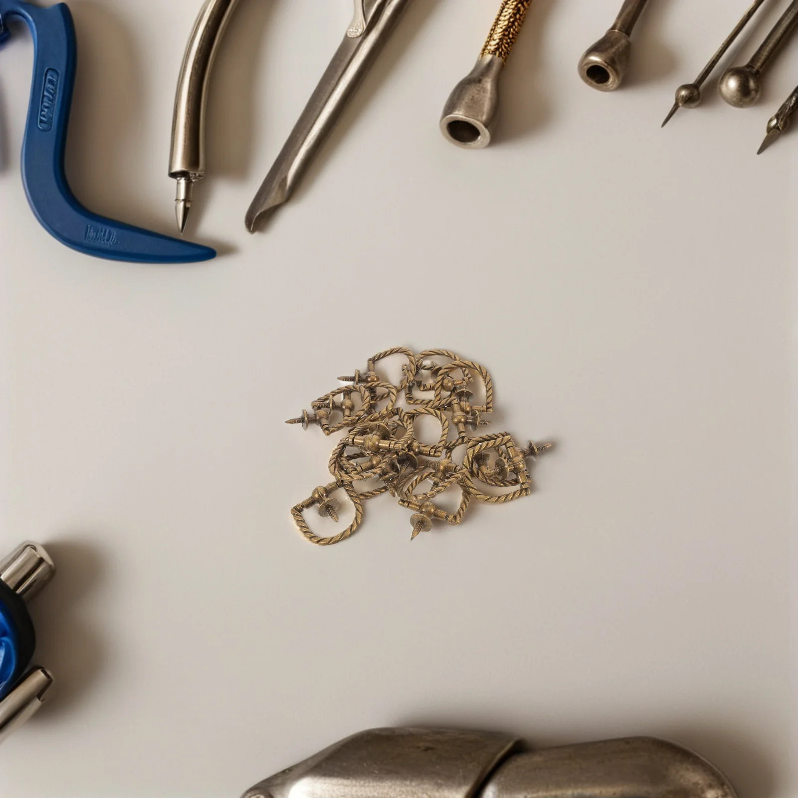 

20Pcs Decorative Drawer Knobs Vintage Single Hole Zinc Alloy Pulls for Cabinet Dresser Wardrobe Retro Home Furniture Hardware