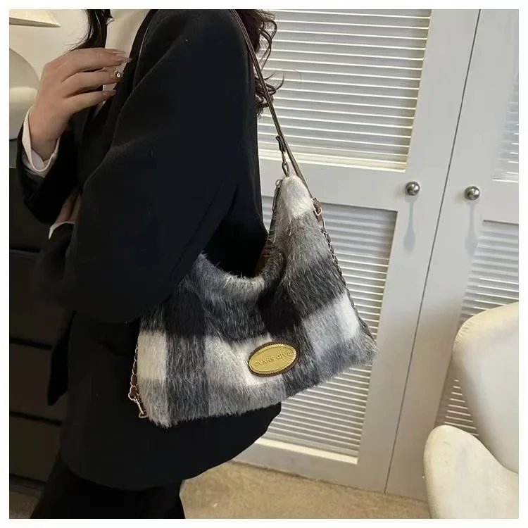 Faux Fur bolsa com detalhe cadeia, elegante sacola, chique e profissional