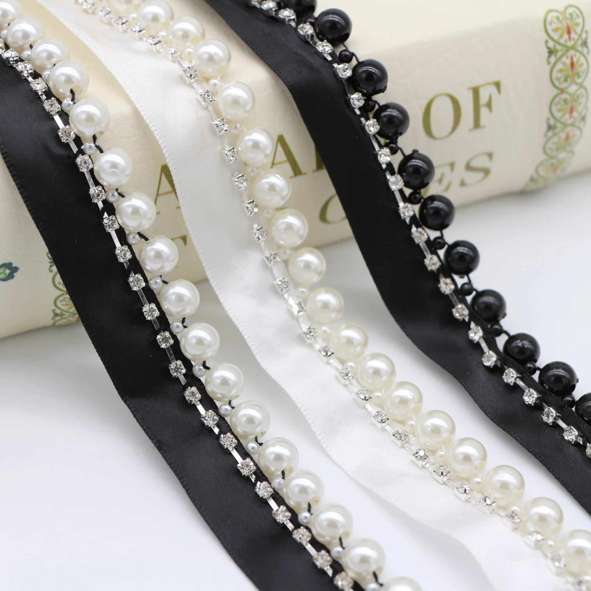 Handmade Black and White Pearl Inlaid Diamond Nail Bead Lace Trim Clothing Collar Bag Decoration DIY Accessories