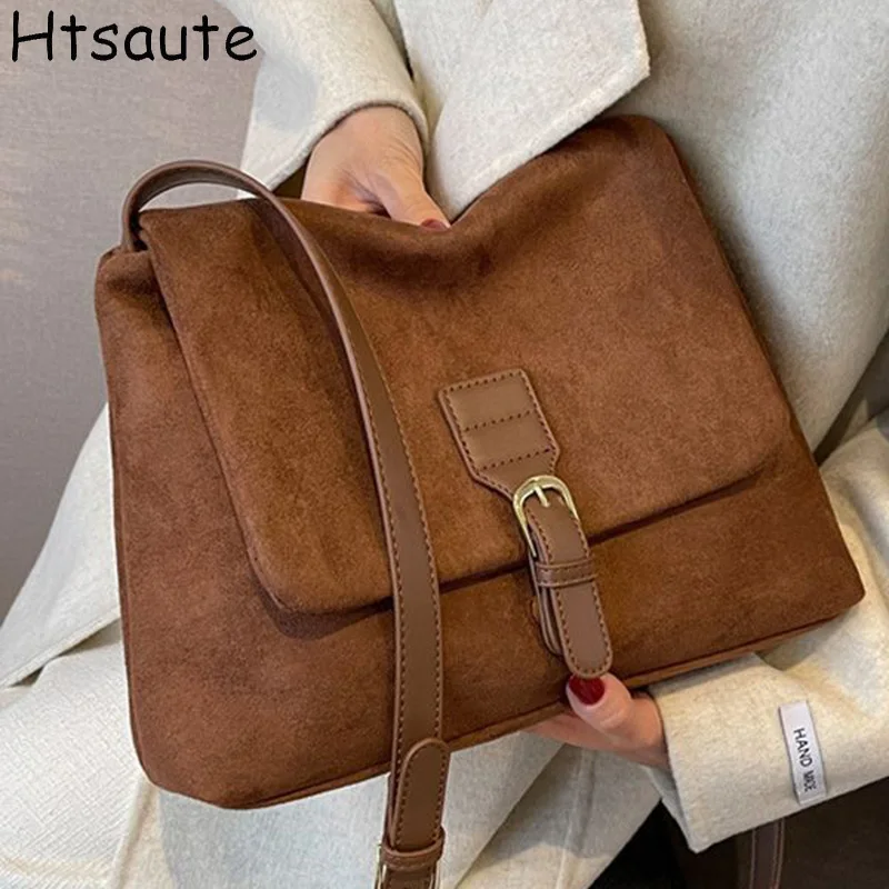 

Summer Women Large Capacity Underarm Shoulder Bags Crossbody Bag Women's Fashion Backpack Comes with a Small Doll as a Gift