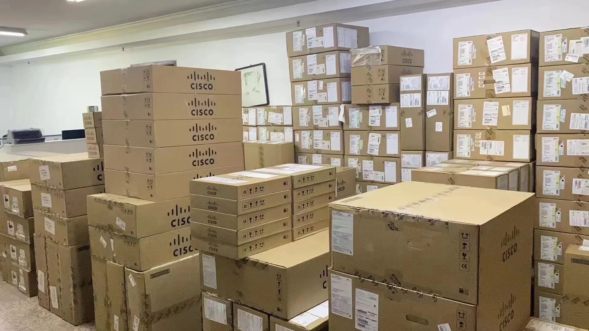 Telepon IP Kelas Operator Grandstream GRP2601