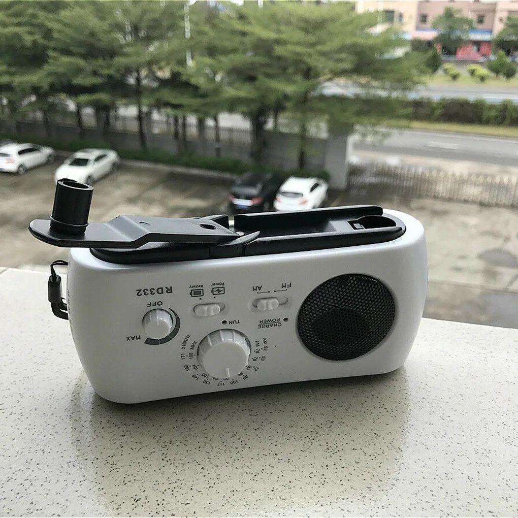 

Hand Crank Generator FM/AM Emergency Radio 3 LED Light Portable Rechargeable Solar Powered Radio