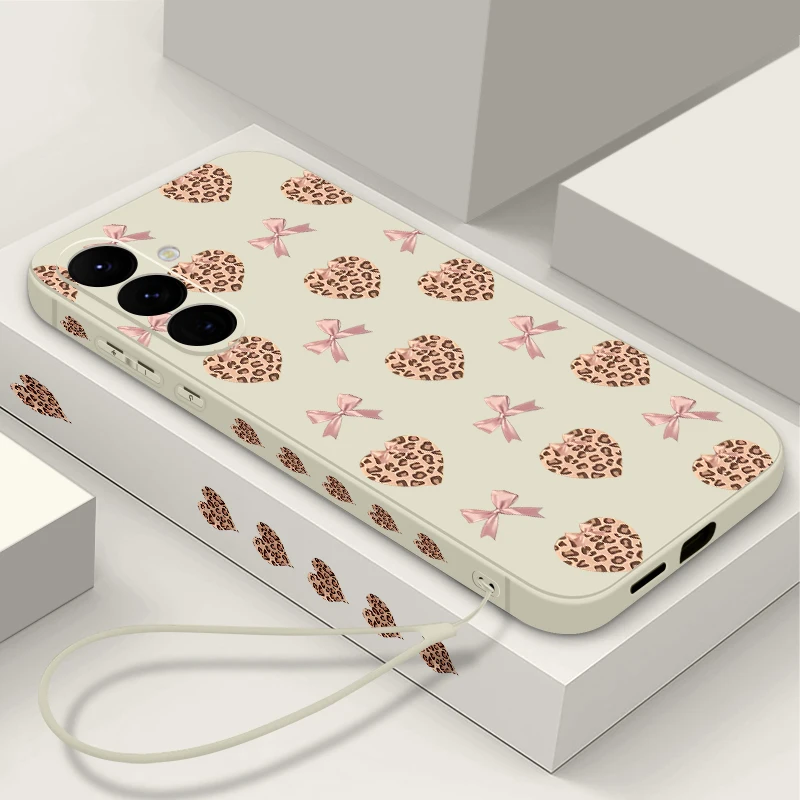 Leopardenmuster Herzen Bogen Muster Handyhülle für Samsung Galaxy S25 S24 S21 FE S24 S23 Ultra S22 Plus S25 Edge Soft Lanyard Cover