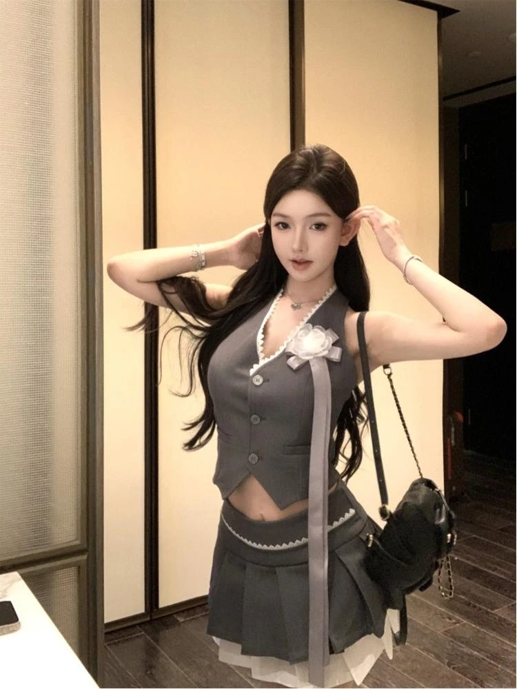 

French style three-dimensional flower lace border hanging neck vest top+pleated A-line skirt women summer casual set