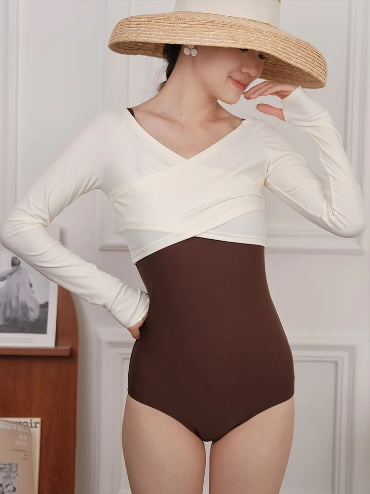 

Elegant One-Piece Swimsuit Women's Long Sleeve Cover up Sun Protection Slimming Beach Vacation Swimwear Casual Swimwear