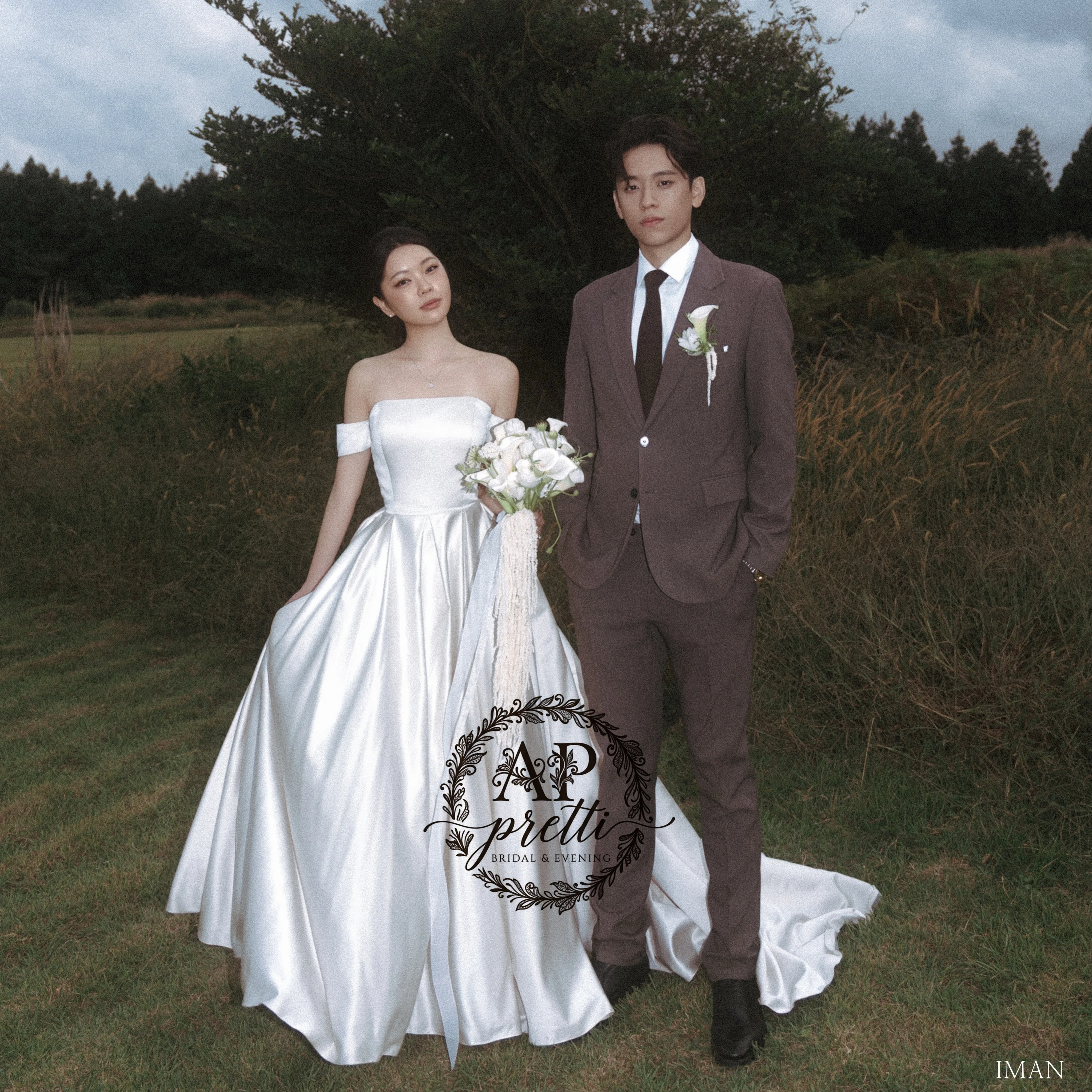AP pretti Customized 2027 Elegant Off-Shoulder Satin Wedding Dress A-Line Strapless Bridal Gown Modern Korean Bride Gown