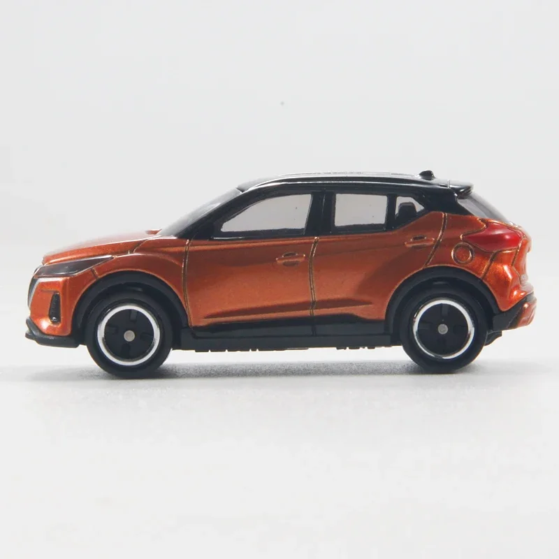 Original Takara Tomy Tomica 06 Nissan Kicks JDM Diecast Sports Racing Car Model Car Collection Toy Gift for Boys and Girls