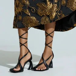 Summer New Thick High Heel Open Toed Sandals Fashion Ankle Strap 34-44 Large Women's High Heel Sandals Wedding Party Sandals