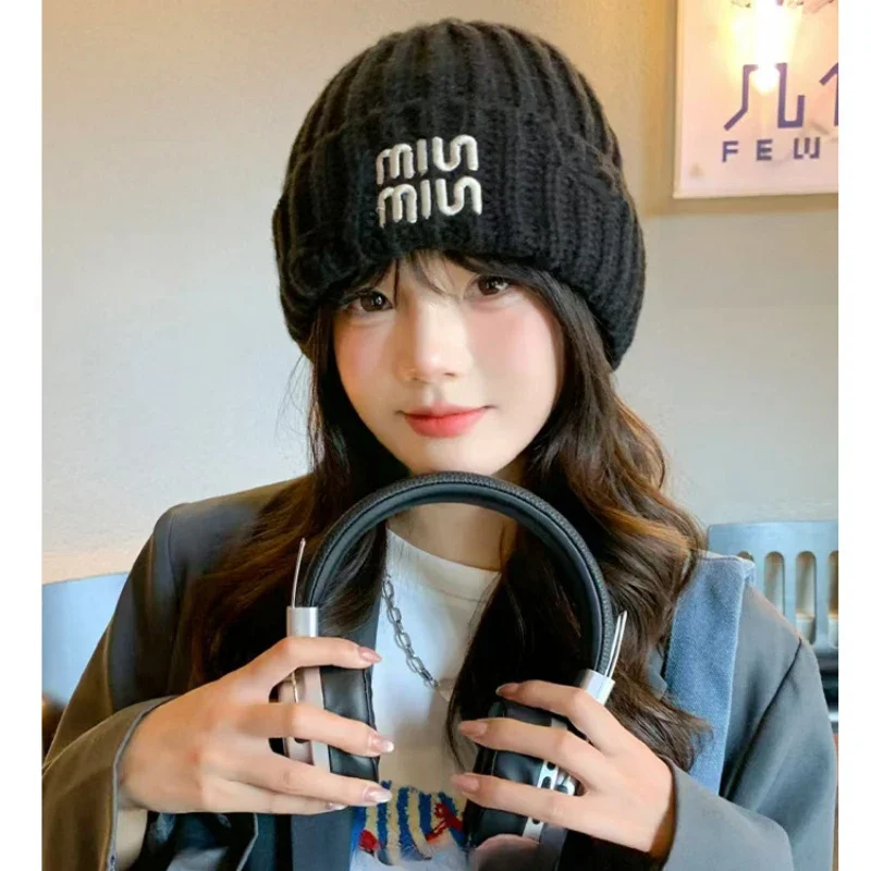 New Versatile Letter Embroidery Street Cold Hat Men's Trendy Women's Autumn and Winter Trendy Brand Warm Knitted Hat Wool Hat