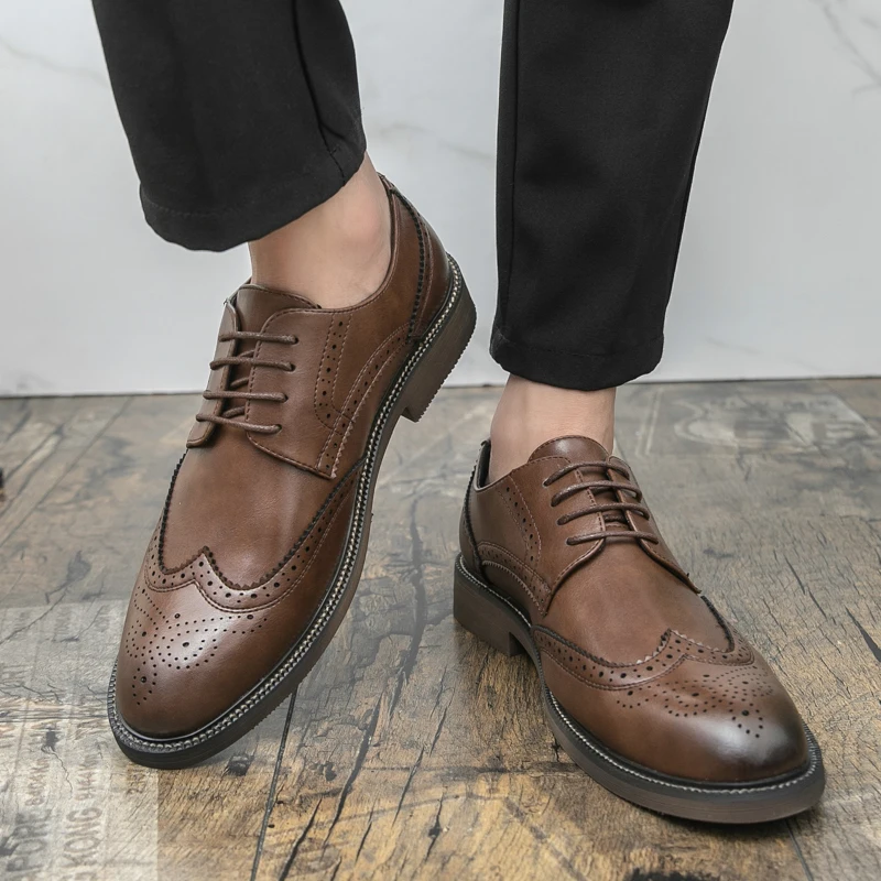 

Мужские туфли-лоферы с резным узором, однотонные, с круглым носком, модные, классические, для бизнеса, повседневной носки, официальные мужские туфли