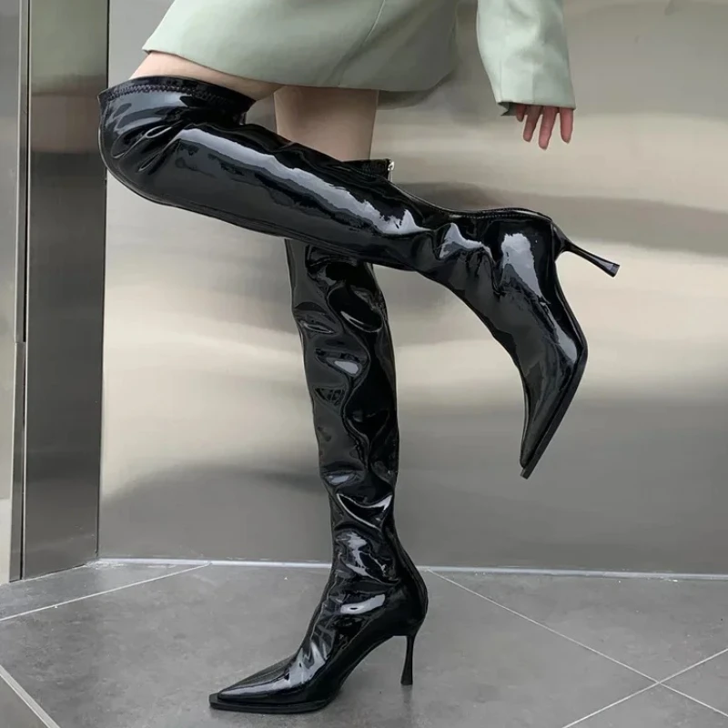 الشتاء مثير براءات الاختراع والجلود أحذية طويلة النساء جودة عالية أشار تو خنجر حذاء برقبة للركبة موضة عودة زيبر أحذية مصممين