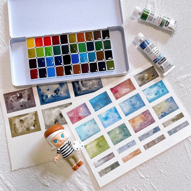Peintures à l'aquarelle de couleur de précipitation spécialement conçues pour la peinture à la main par les étudiants en art en forme de peintures à l'aquarelle de couleur limitée