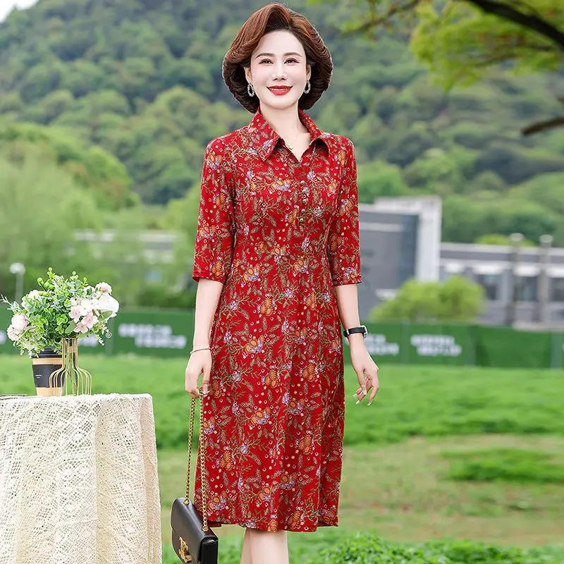 Mom's Temperament Floral Dress High-end Middle-aged and Elderly Women's Western-style Look Slim and Long Over the Knee Skirt