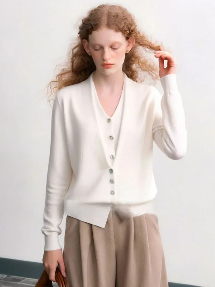

ZhuoZhi Miu Sle V-Ne Knitted Sweater Soft Casual Button-Up Spring 2026 New Arrival French Sle Loose Fit Ladies Faion
