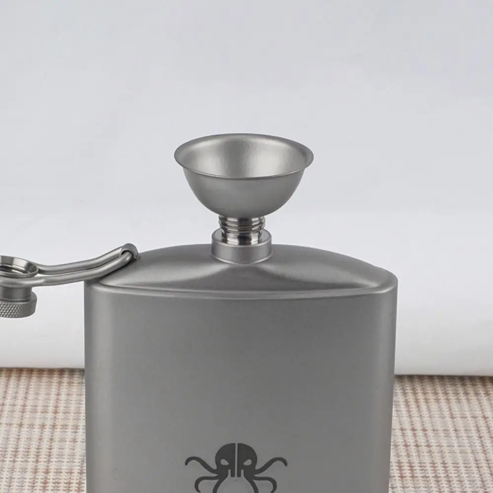 Mini embudo de titanio puro, embudos de relleno de calibre pequeño inodoro, vajilla de embalaje de líquidos, botellas de embudo de matraz de titanio