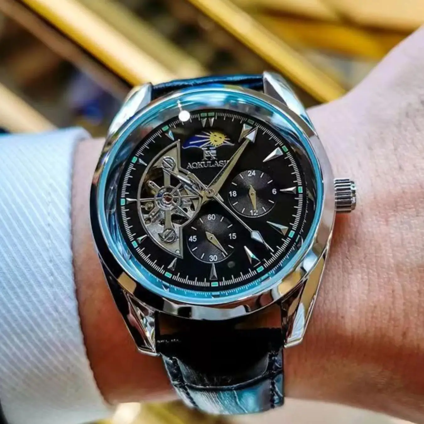 [Cool Men's Automatic Mechanical Watch] Men's Automatic Mechanical Watch, Semi-Spherical Design, High Aesthetic Value, European and American Style, High-End Feel, Light Luxury, Fashionable, Business Casual, Versatile, Stylish Trendy Men's Watch, Cool and Popular Men's Watch, Moon Phase Display, Skeleton Design, Suitable for Various Occasions