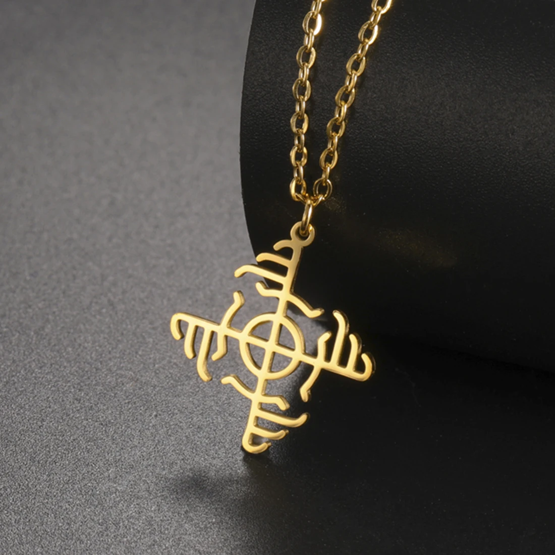 EUEAVAN Norse Ginfaxi Symbol Necklace Nordic Viking Wardruna Rune Pendant Necklaces Stainless Steel Amulet Jewelry Gift