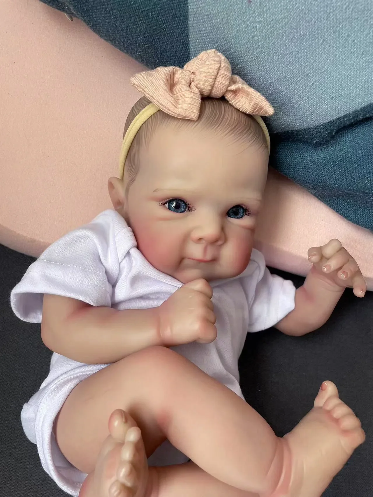 Liquidazione 18 pollici Bettie neonato Reborn Doll realistico Soft Touch Cuddly Baby strati multipli pittura 3D Skin con vene visibili