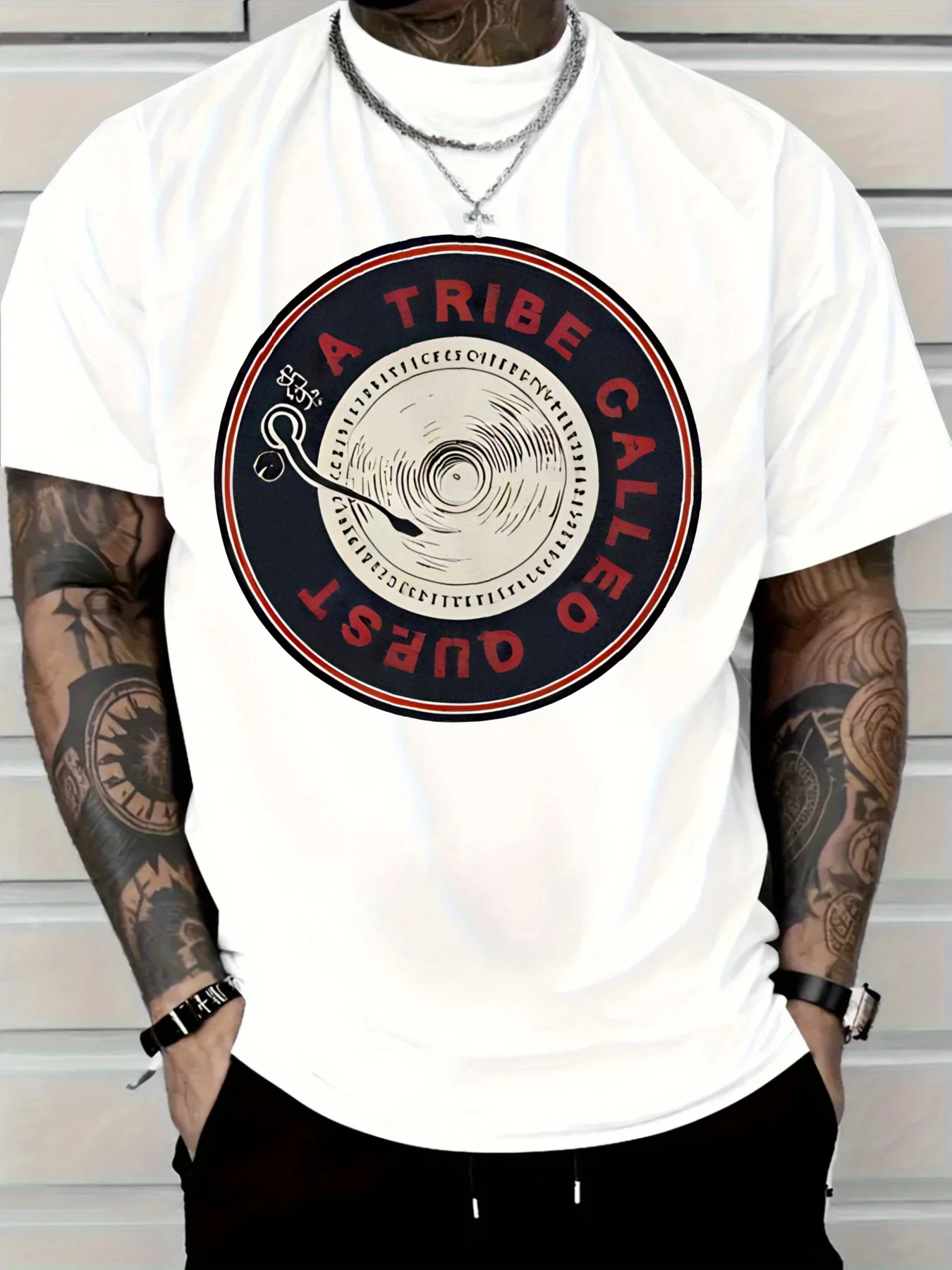 เสื้อยืดผ้าฝ้ายแท้ของผู้ชายชนเผ่าที่เรียกว่าเควสต์ไวนิลเรคคอร์ดเสื้อยืดกราฟิกสำหรับผู้ชายระบายอากาศได้ดีและสะดวกสบาย