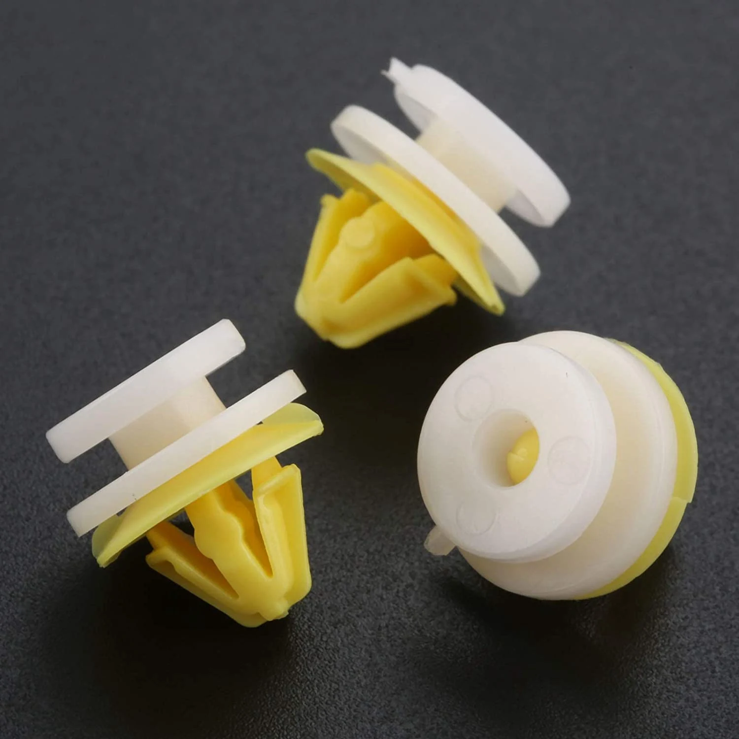 50 pz 7703077250 per Renault Clio Megane scenttwingo clip di fissaggio per auto clip per schede porta pannello di rivestimento interno