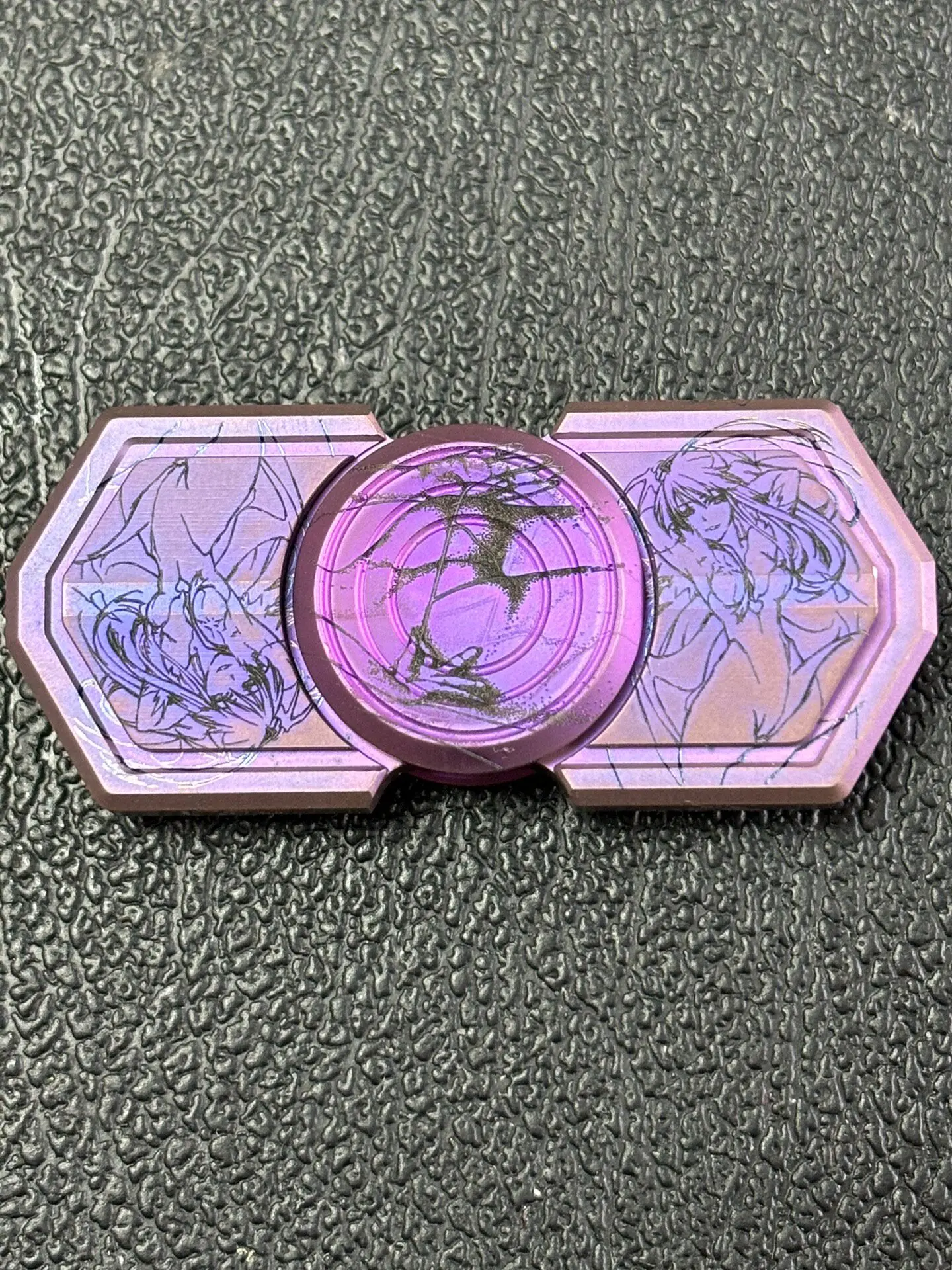 Used EDC MACKIErz Fingertip Gyro, Titanium Alloy Purple Color, with Various Harmonious Engravings, Out of Print Art