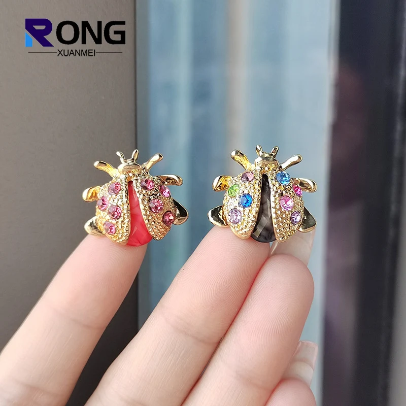 Fashion Personality Beetle Corsage Alloy Rhinestone Colorful Little Ladybug Brooch Pin Women Jewelry Fixed Clothing Accessories