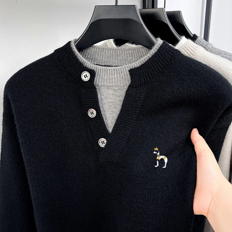 Koreanische Version Herren-Langarm-Pullover, Falscher Zweiteiler mit Knöpfen, Farbblockierung, V-Ausschnitt, Bestickte Strickware, Modische Herrenbekleidung – Detail 18