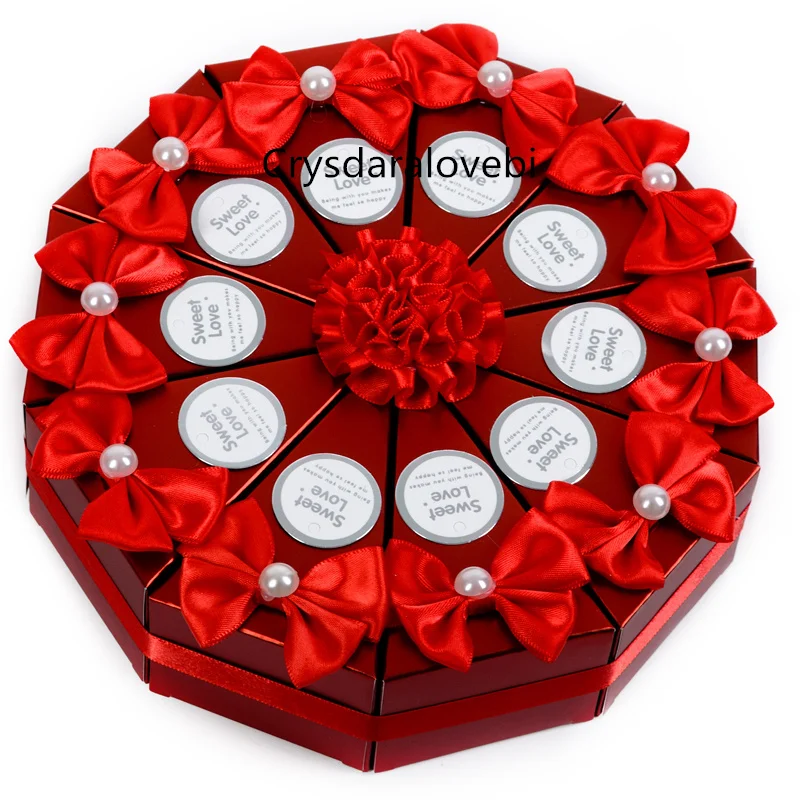 20pcs Blue / Red Triangular Cake Style Wedding Favors Candy Boxes Party Gift Box With Faux Flowers Ribbons Tags