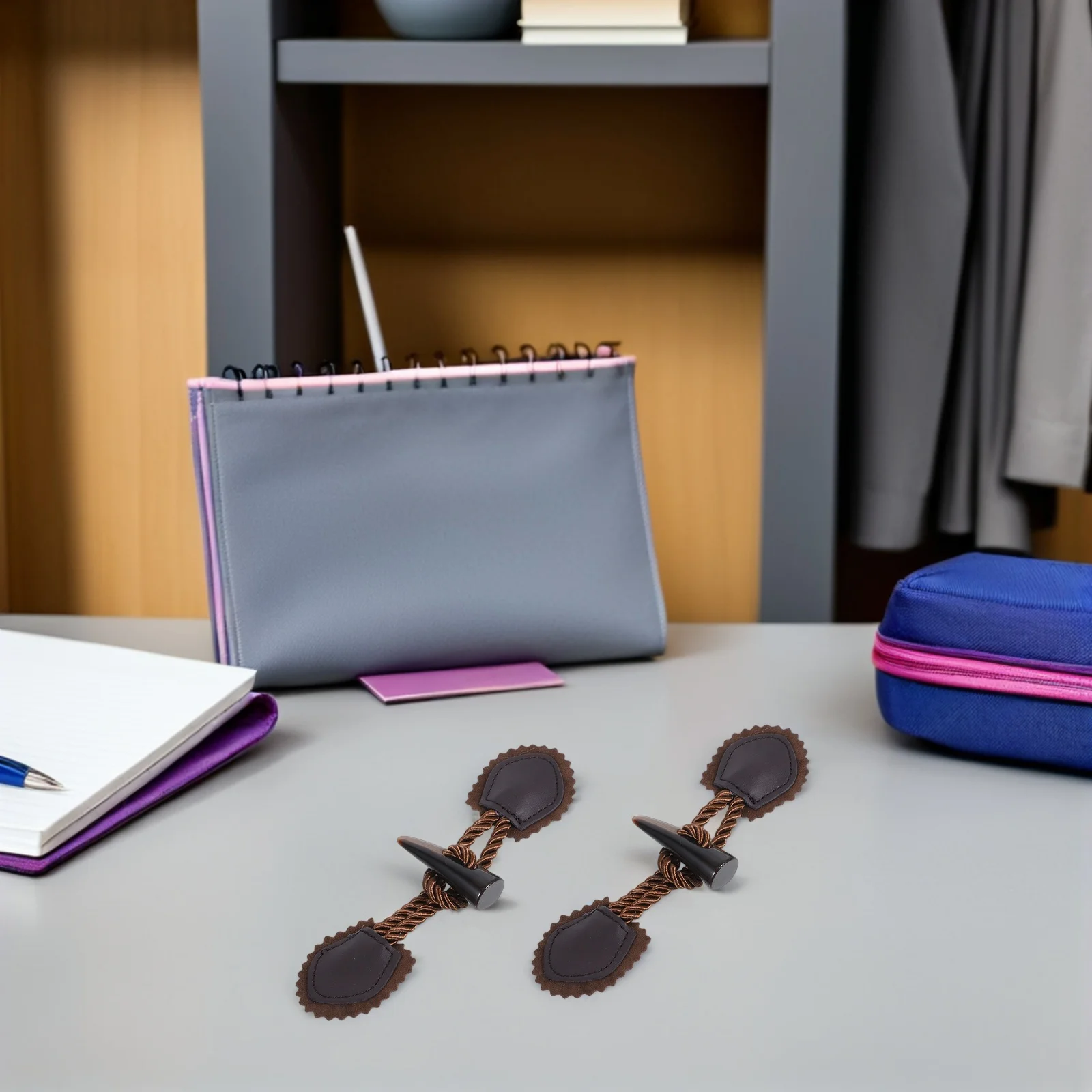 

10Pairs Woolen Coat Buttons Resin Horn Toggle Closure Vintage Style Secure Fastening Winter Overcoat Sewing Accessories