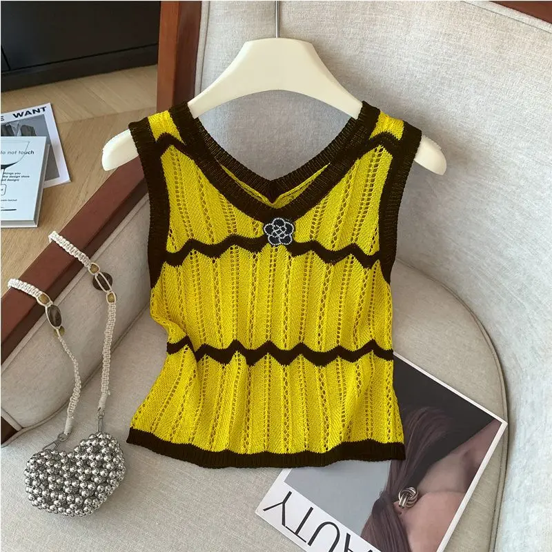 

2025 New Summer All-match Patchwork Floral Sleeveless Knitting Tank Top Ladies Temperament Striped Hollow Out V-neck Camisole