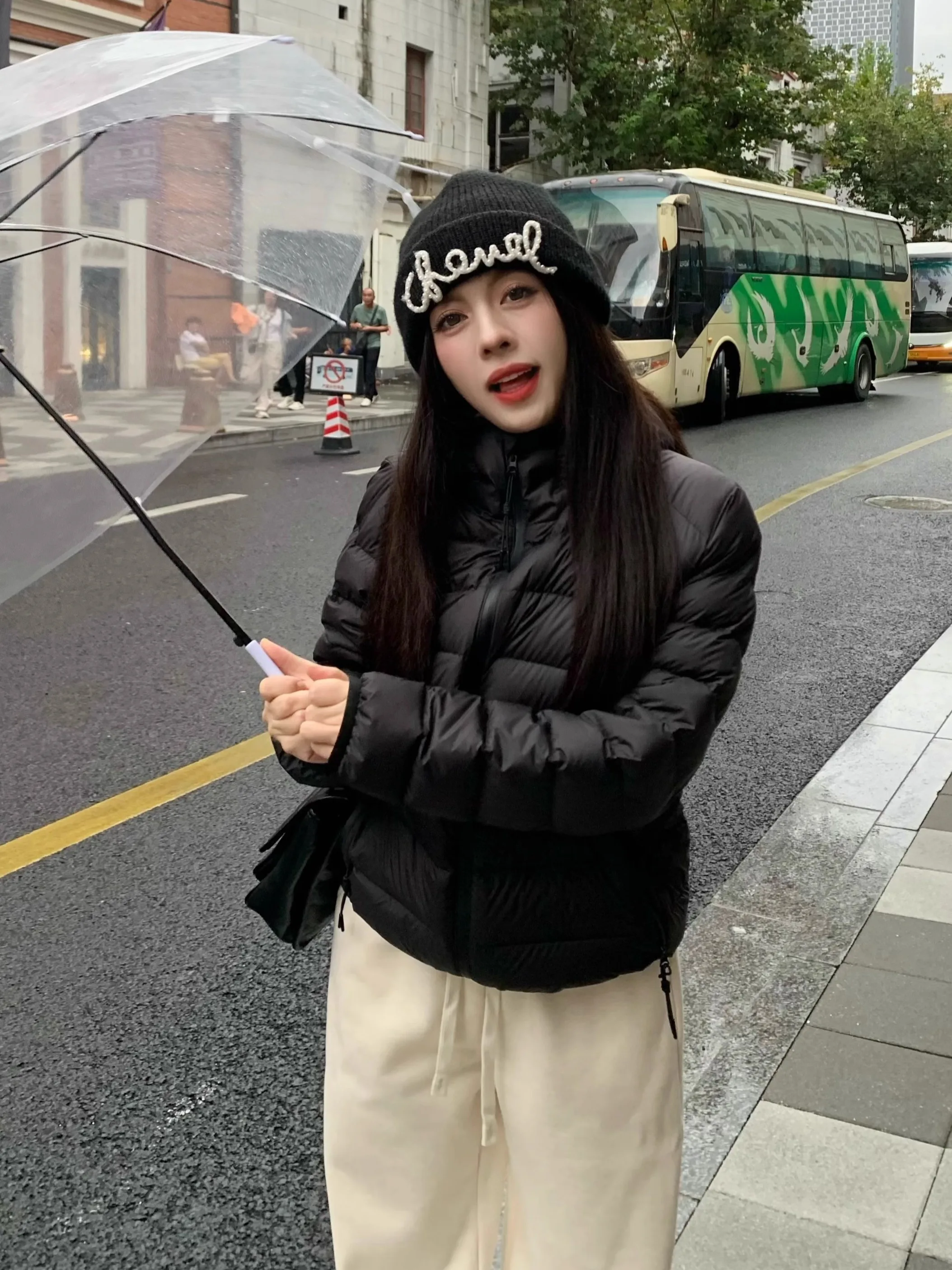 

Женская легкая пуховая куртка с большими глазками-пуговицами, классическая, трехцветная, зимняя, повседневная, свободного кроя, теплая, на полиэстеровой подкладке, на молнии