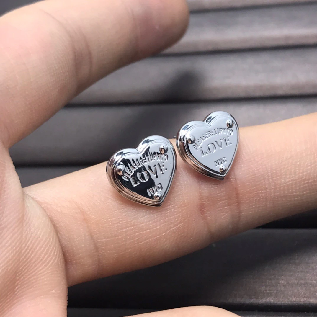 Hot Sale High Quality Silver Jewelry Fashion LOVE Lettering Heart Shaped Earrings Women Jewelry Gift