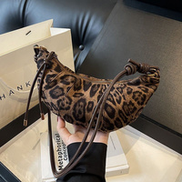 Velvet Material Zipper High Quality Shoulder Bag Leopard Print Simple Fashionable Crossbody Bag Soft Western Style Handbag