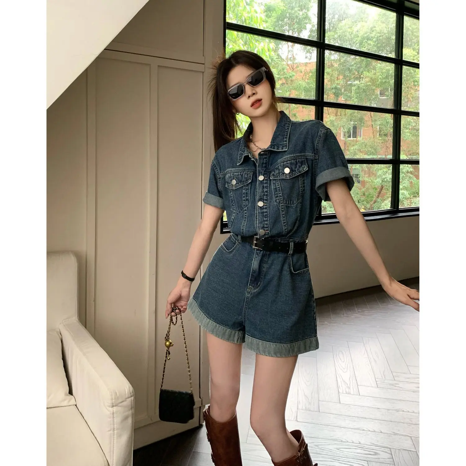 Combinaison courte en Denim pour femmes, décontractée, simple boutonnage, revers Slim, manches courtes, poches, barboteuse, été, 2021, Streetwear, nouveau