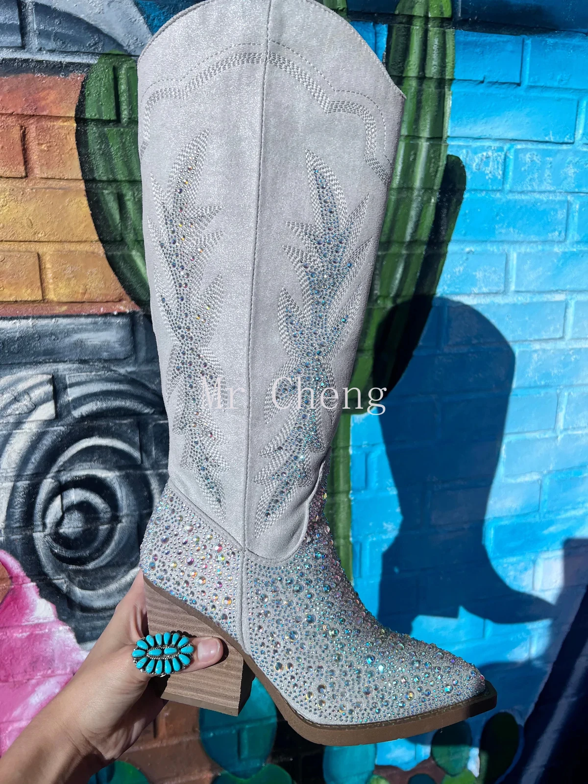 2024 Autumn Winter New Embroidered Rhinestone White Wedding Luxury Glitter Western Cowboy Boots Chunky Heel Large Size for Women