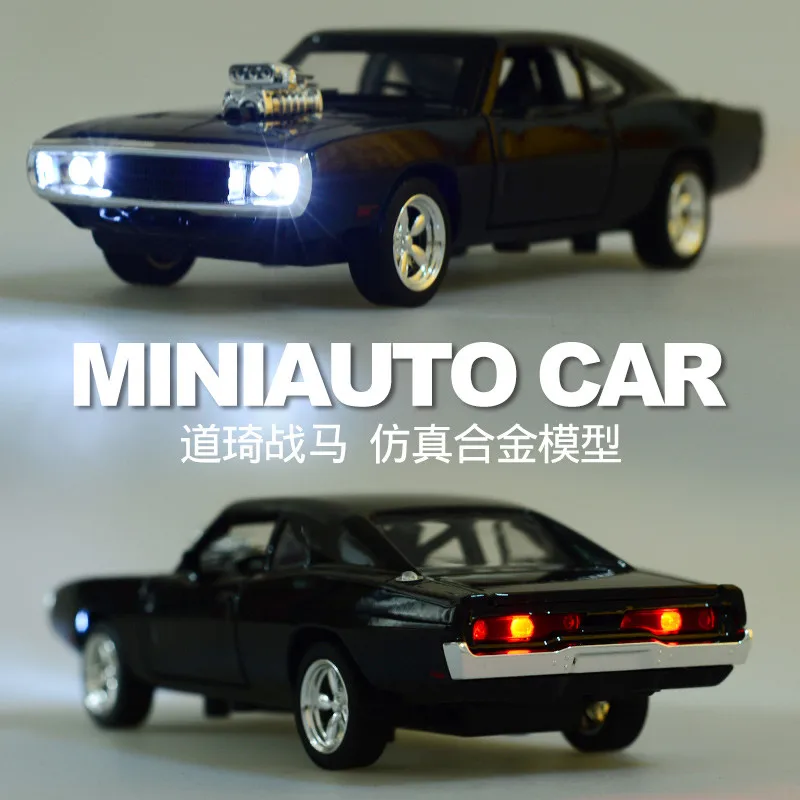 Modelo de coche Dodge Fast And Furious de aleación 1:32, vehículo de juguete fundido a presión con sonido y luz, juguetes de colección