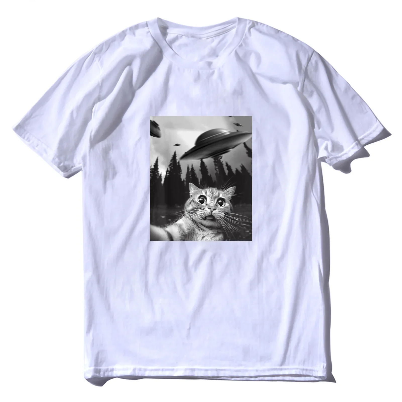 UFO Gray Selfie Cat Printing Round Neck Casual Streetwear Clothing 100% Cotton Male and female Short Sleeve T-Shirt Summer 2024