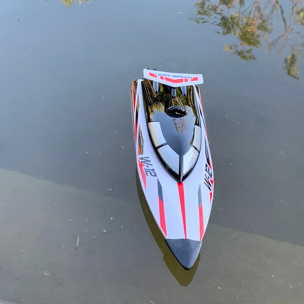 Ready to Go RTR Medium Remote Control Boat RC Watercraft WL912 Fast 35km/h Alloy Parts for Hobby Beginners Experts