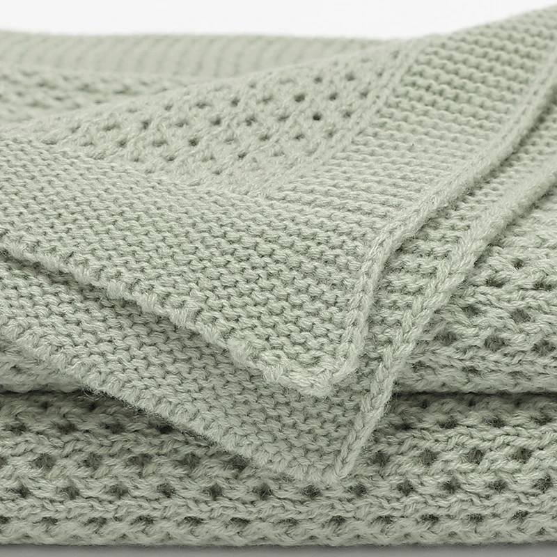 Solid Color Anti-wrinkles 0-24 Months Newborn Infant Blanket Knitwear Acrylic  70 by 90 cm Baby Swaddle Wraps Toddler Blankets