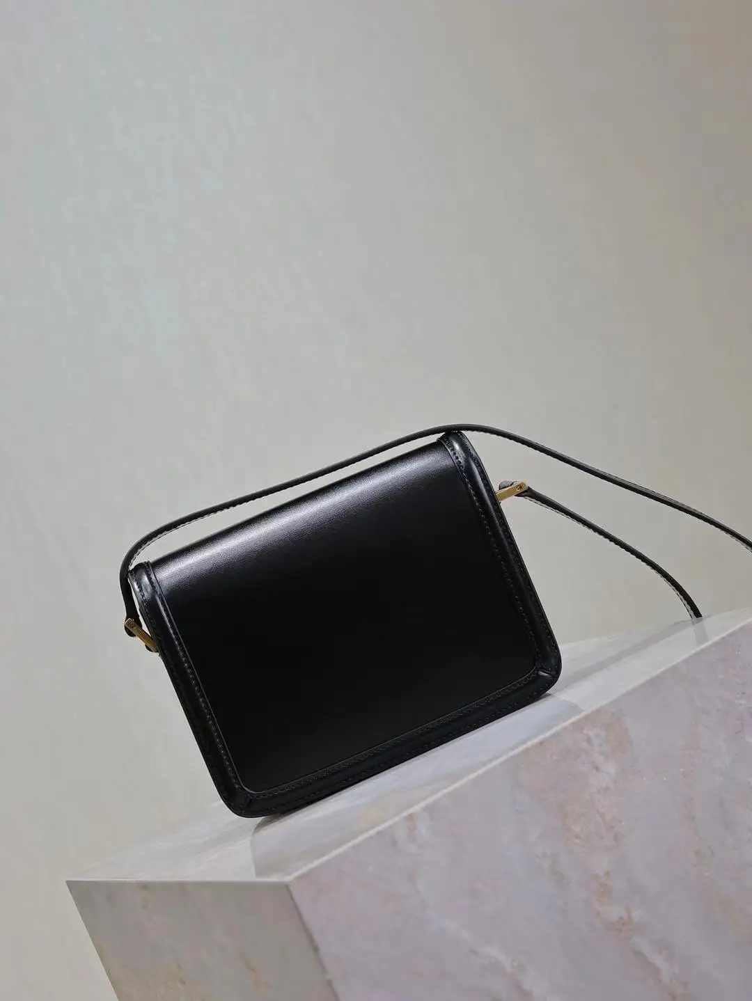 100% real genuine  leather women Cross- body bag fashion lady black bag