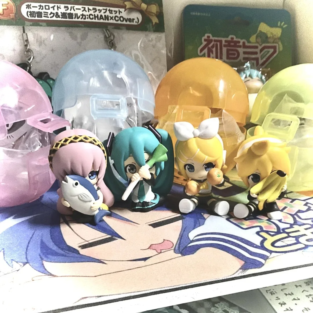 Tomy Original 4pcs Gashapon Hatsune Miku Hide & Seek Toys For Kids Gift Collectible Model Ornaments Toy Gifts