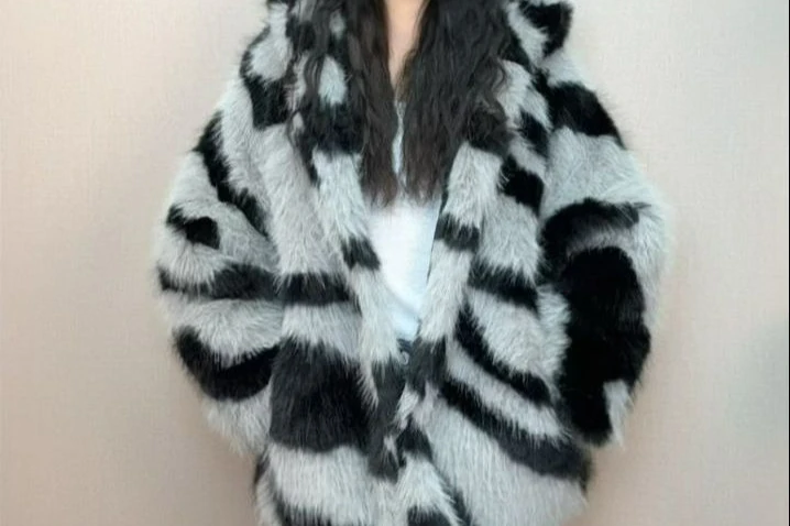 Thickened Coat Fur Women Eco-Friendly Fur 2025 Winter New Style Warm Slimming